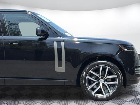 Certified 2025 Land Rover Range Rover SE AWD/4WD image 35