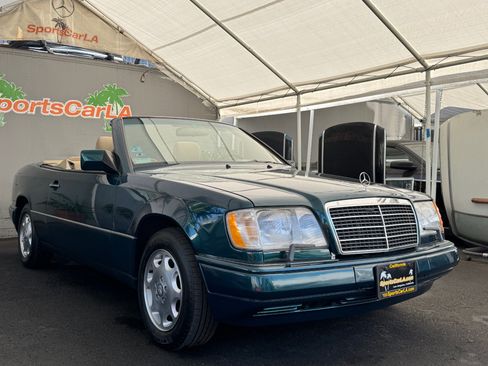 Used 1995 Mercedes-Benz E 320 Convertible image 1