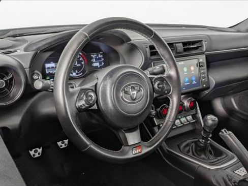 Used 2023 Toyota GR86 Premium RWD image 19