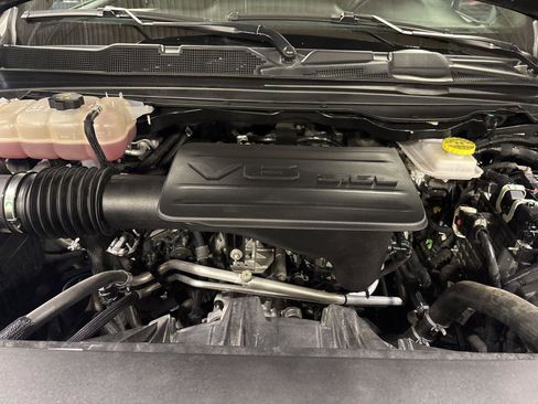 Used 2025 RAM 1500 Big Horn image 24