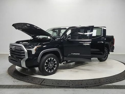 Used 2024 Toyota Tundra Limited AWD/4WD image 11