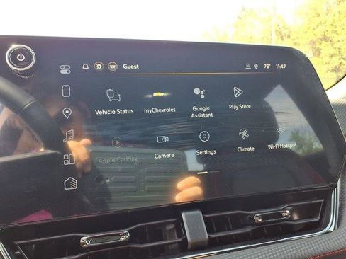 New 2026 Chevrolet Equinox RS w/ Convenience Package III FWD image 16