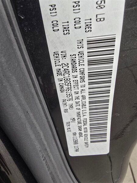 Used 2015 Chrysler Town & Country Touring w/ Driver Convenience Group FWD image 40
