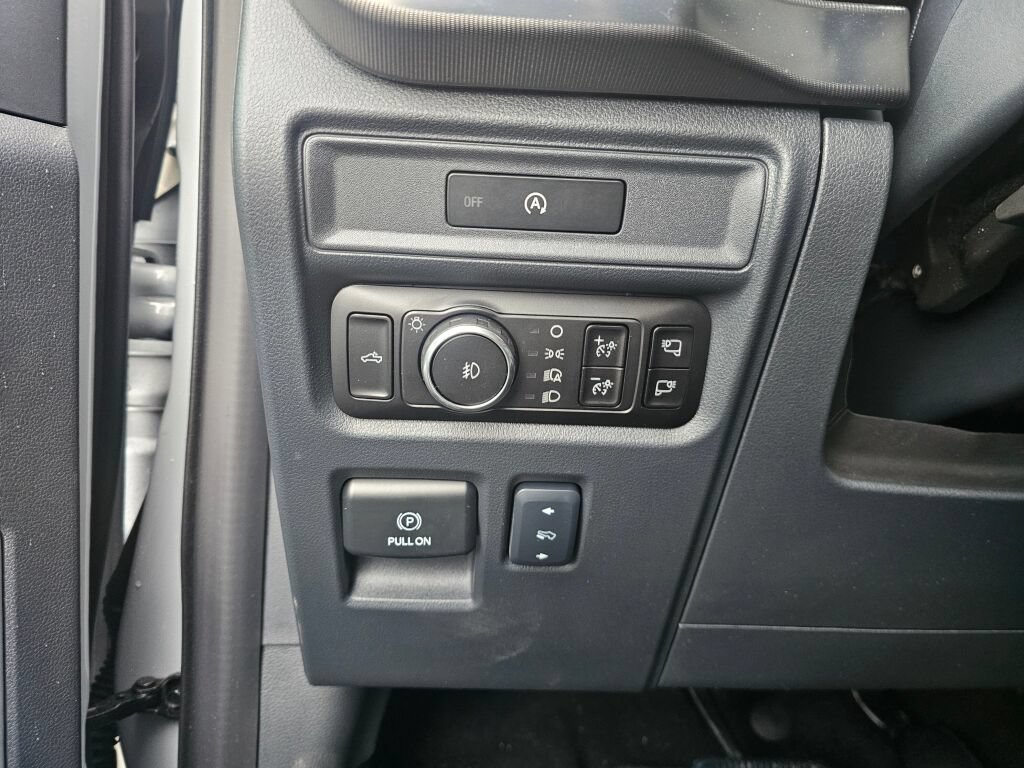 Certified 2025 Ford F150 Lariat w/ Equipment Group 502A High AWD/4WD image 20