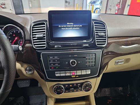 Used 2017 Mercedes-Benz GLE 350 4MATIC image 20