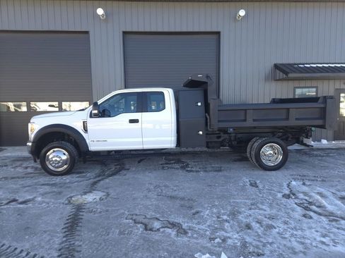 Used 2019 Ford F550 image 2