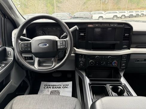 Used 2024 Ford F250 XLT w/ FX4 Off-Road Package image 18