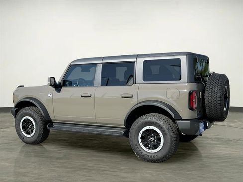 Certified 2025 Ford Bronco Outer Banks w/ Sasquatch Package image 5