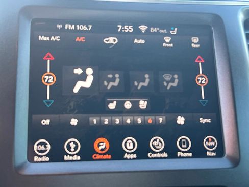 Used 2019 Jeep Cherokee Trailhawk AWD/4WD image 24