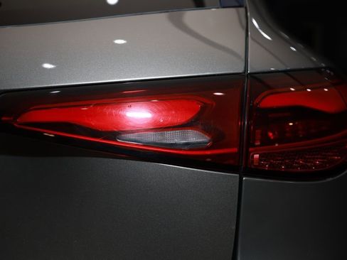 Used 2023 Mercedes-Benz GLC 300 image 46