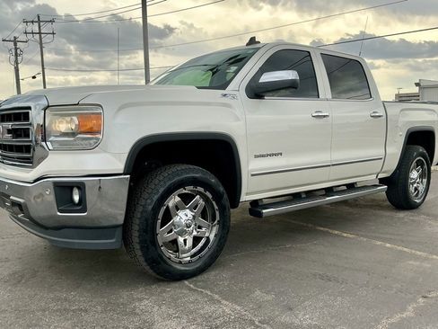 Used 2015 GMC Sierra 1500 SLT w/ SLT Crew Cab Value Package image 7