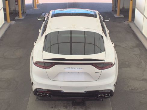 Used 2019 Kia Stinger GT2 AWD/4WD image 8