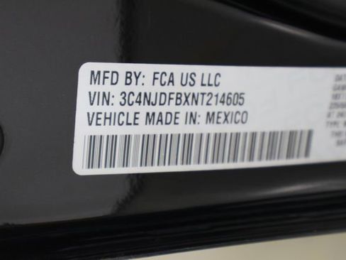 Used 2022 Jeep Compass Latitude AWD/4WD image 41