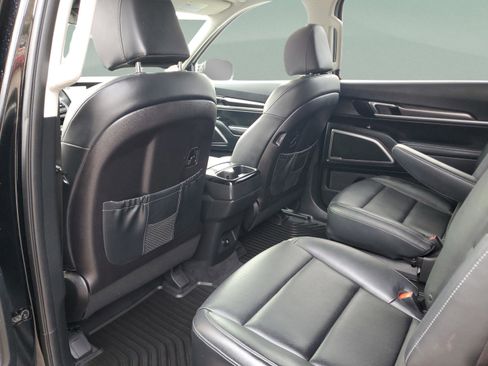 Certified 2025 Kia Telluride S image 7