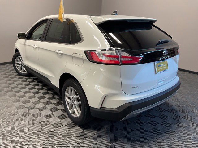 Used 2024 Ford Edge SEL w/ Convenience Package AWD/4WD image 9