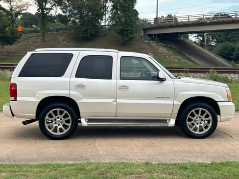 Used 2006 Cadillac Escalade AWD image 6