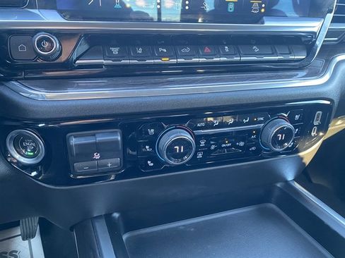 Used 2024 Chevrolet Silverado 2500 LTZ w/ LTZ Premium Package image 24