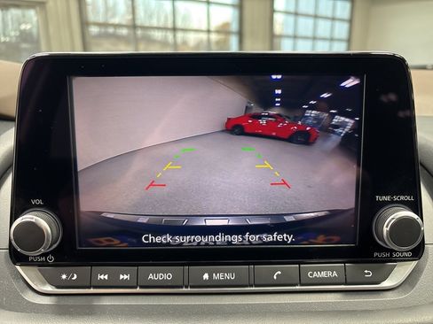 Used 2023 Nissan Rogue SV w/ SV Premium Package image 18