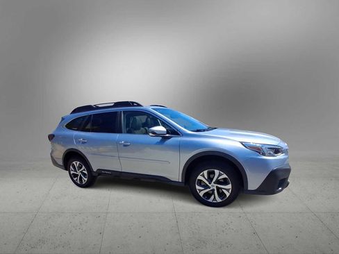 Used 2022 Subaru Outback Limited XT AWD/4WD image 9