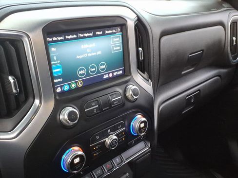 Used 2022 GMC Sierra 2500 SLE w/ SLE Convenience Package image 28