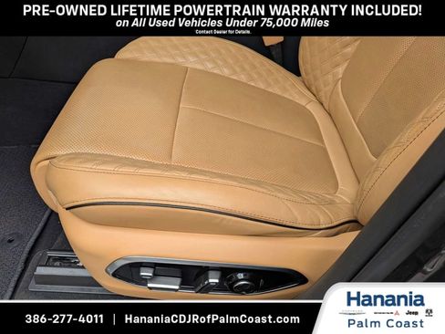 Used 2025 Jeep Grand Cherokee Summit AWD/4WD image 22