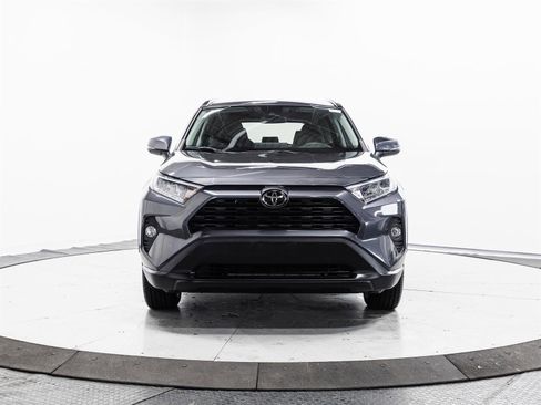 Used 2021 Toyota RAV4 XLE image 2