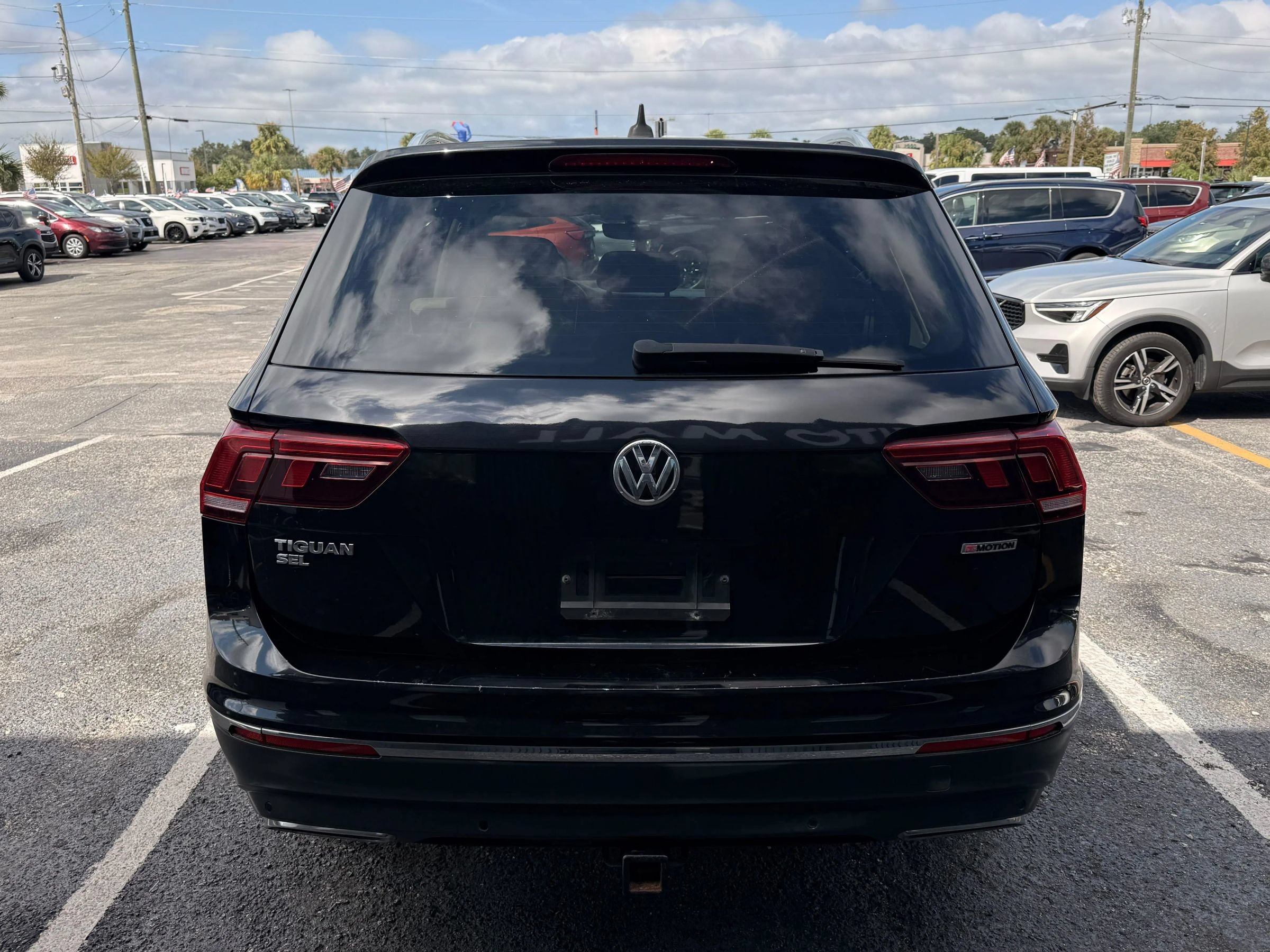 Used 2019 Volkswagen Tiguan SEL AWD/4WD image 5