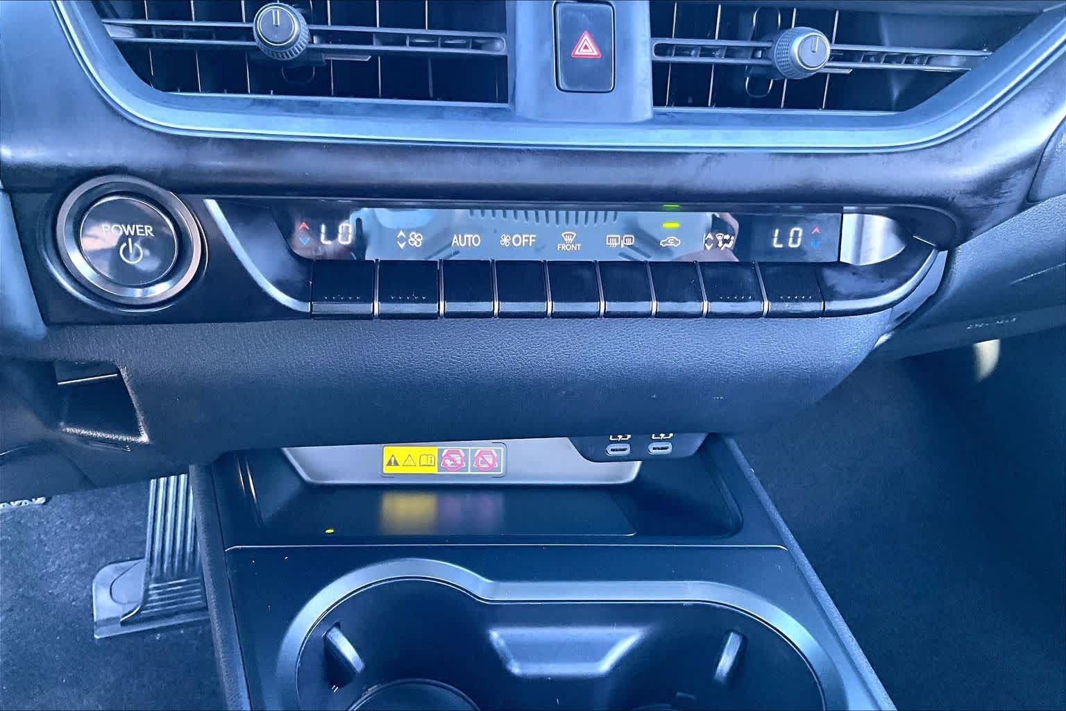 Used 2025 Lexus UX 300h FWD w/ Accessory Package (Z1) image 32