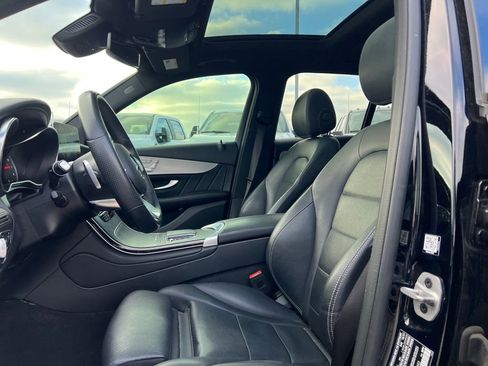 Used 2022 Mercedes-Benz GLC 300 GLC 300 image 12