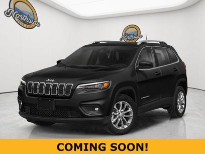 Used 2019 Jeep Cherokee Latitude Plus w/ Comfort/Convenience Group