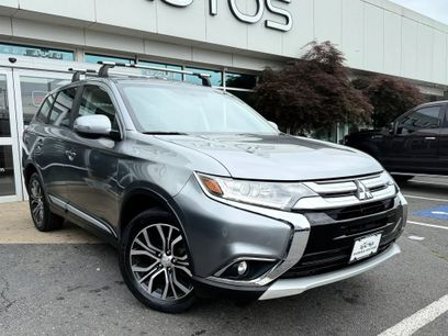 Used 2018 Mitsubishi Outlander SE
