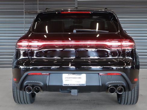 Used 2025 Porsche Macan GTS image 9