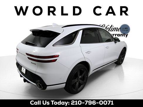 Used 2025 Genesis GV70 3.5T Sport w/ Sport Prestige Package AWD/4WD image 7