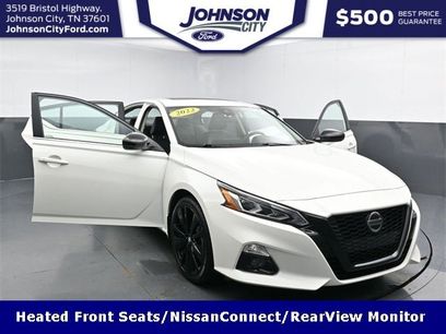 Used 2022 Nissan Altima 2.5 SR w/ Midnight Edition Package