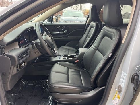 Used 2025 Lincoln Corsair Reserve w/ Towing Package image 25