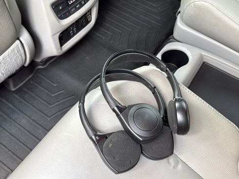 Used 2022 Honda Pilot Touring image 26