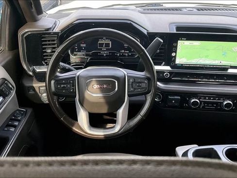 Used 2022 GMC Sierra 1500 SLT w/ X31 Off-Road Package image 5