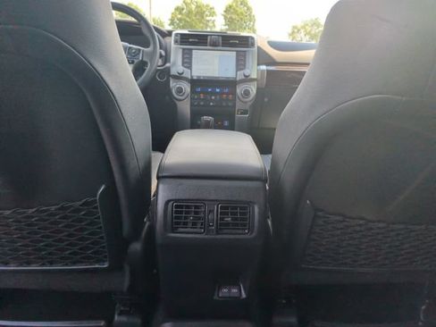 Used 2024 Toyota 4Runner Limited AWD/4WD image 34