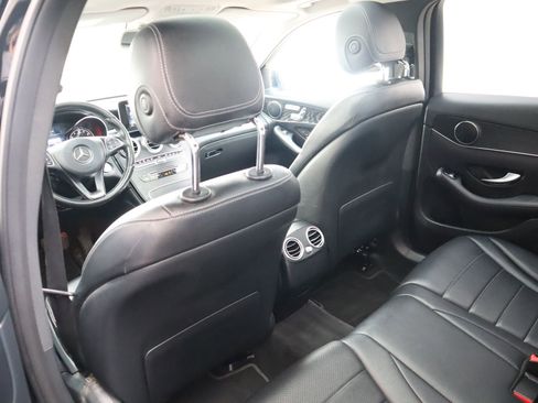Used 2016 Mercedes-Benz GLC 300 4MATIC image 43