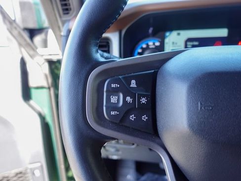 Used 2024 Ford Bronco Outer Banks AWD/4WD image 15