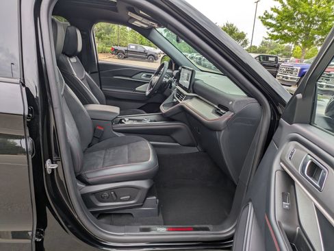 Certified 2025 Ford Explorer ST w/ Sun And Sound Package AWD/4WD image 40
