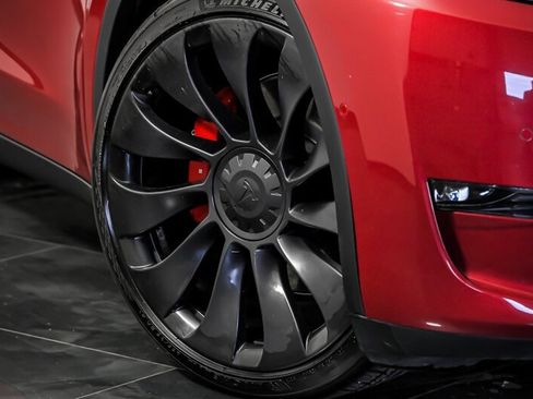 Used 2022 Tesla Model Y Performance AWD/4WD image 3