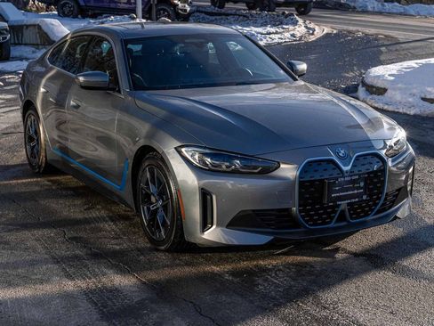 Used 2024 BMW i4 xDrive40i image 3