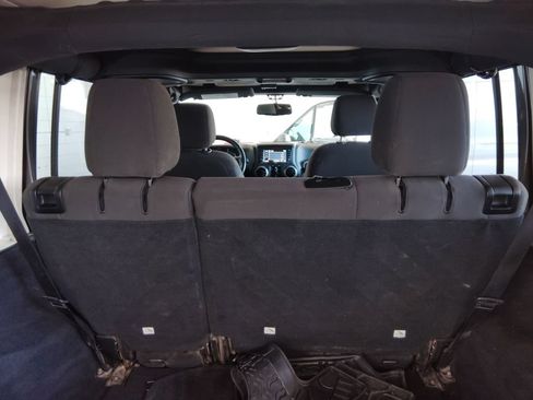 Used 2017 Jeep Wrangler Unlimited Sport AWD/4WD image 18