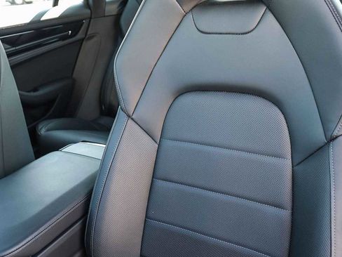 Used 2025 Porsche Panamera 4 image 35