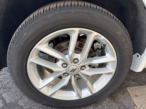 Used 2025 Dodge Durango GT image 30