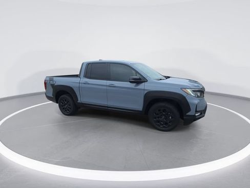 Used 2023 Honda Ridgeline Black Edition image 9