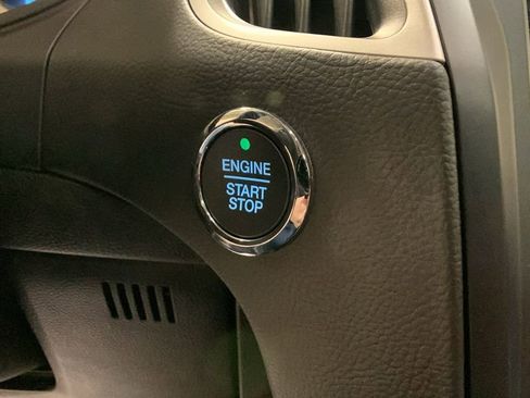 Certified 2022 Ford Edge SEL w/ Convenience Package image 38