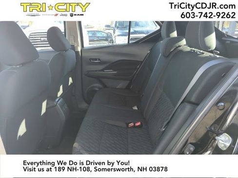 Used 2023 Nissan Kicks SV image 33