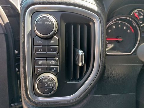 Used 2022 Chevrolet Silverado 1500 LTZ w/ Z71 Off-Road Package image 22